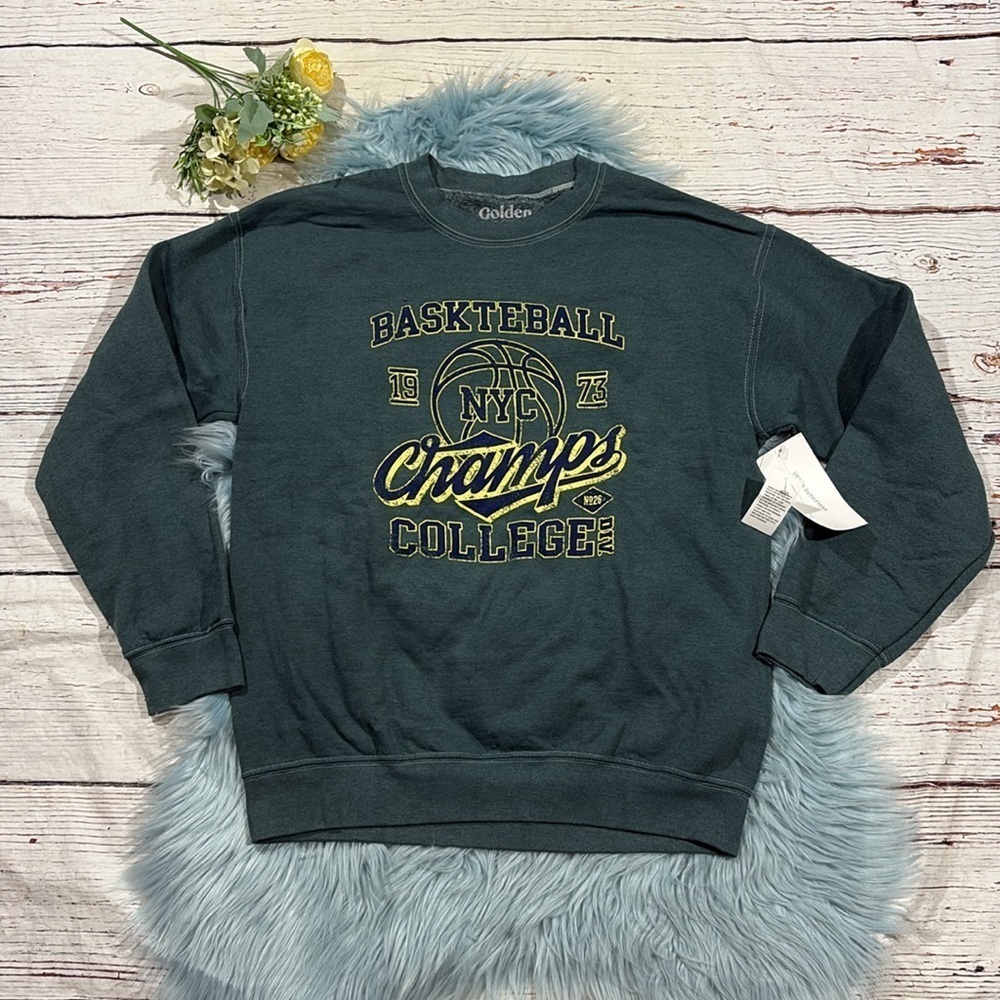 NWT Urban Outfitters Golden Hour Basketball NYC College Crewneck Sweatshirt